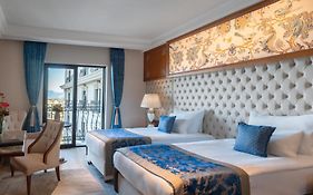 Lords Palace Hotel Spa Casino